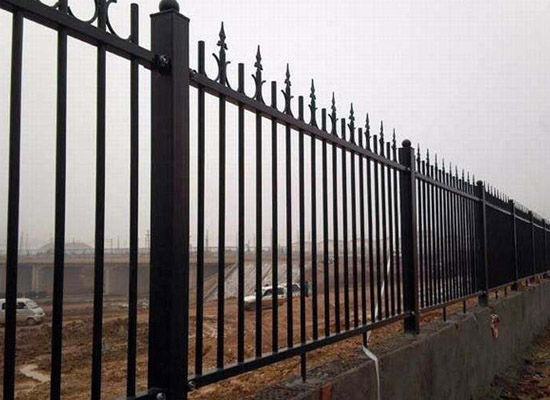 鐵藝護(hù)欄 鐵藝護(hù)欄